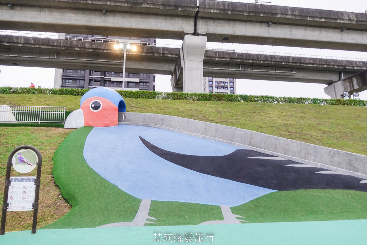 三重親子景點 熊猴森樂園 森林派對嘉年華主題 31座溜滑梯 100組的遊具設施 全台最大全齡共融的親子遊樂園 新北大都會公園 捷運三重站