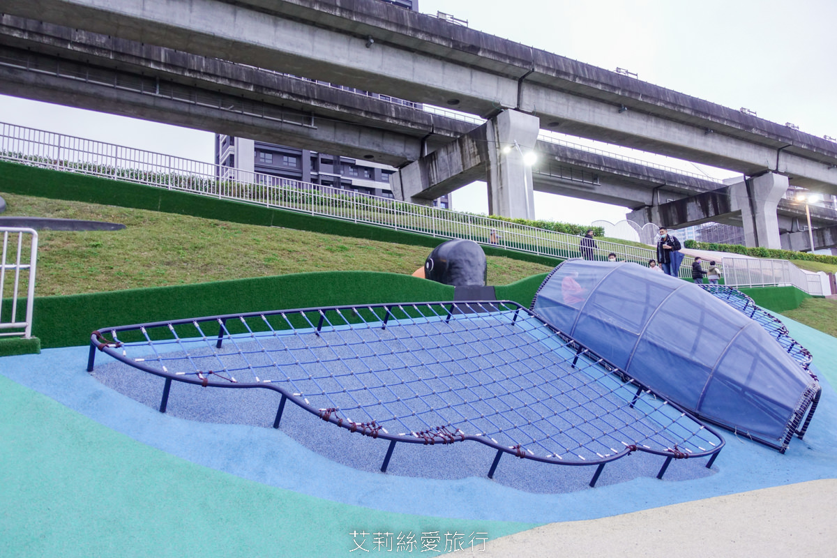 三重親子景點 熊猴森樂園 森林派對嘉年華主題 31座溜滑梯 100組的遊具設施 全台最大全齡共融的親子遊樂園 新北大都會公園 捷運三重站