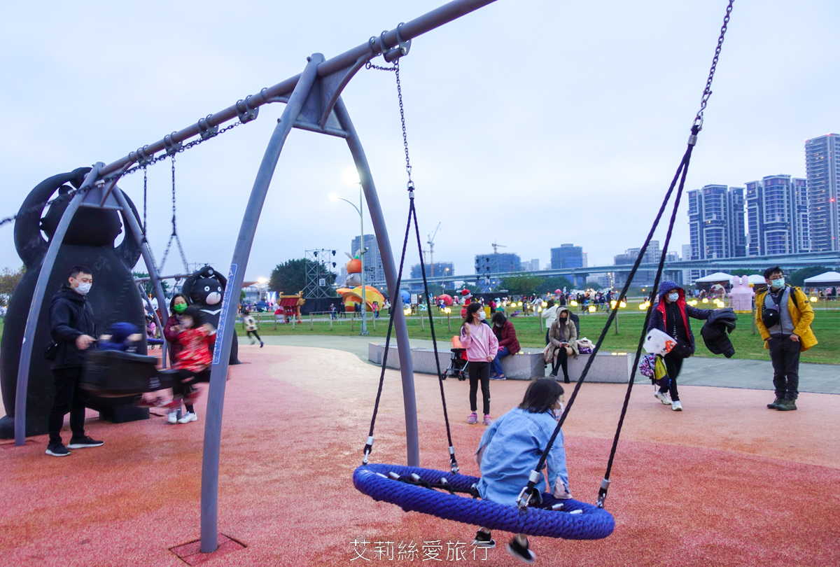 三重親子景點 熊猴森樂園 森林派對嘉年華主題 31座溜滑梯 100組的遊具設施 全台最大全齡共融的親子遊樂園 新北大都會公園 捷運三重站