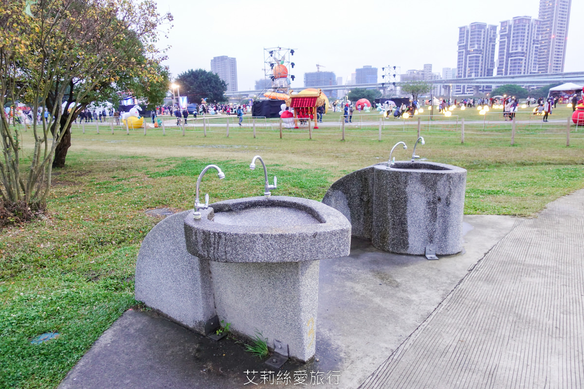 三重親子景點 熊猴森樂園 森林派對嘉年華主題 31座溜滑梯 100組的遊具設施 全台最大全齡共融的親子遊樂園 新北大都會公園 捷運三重站