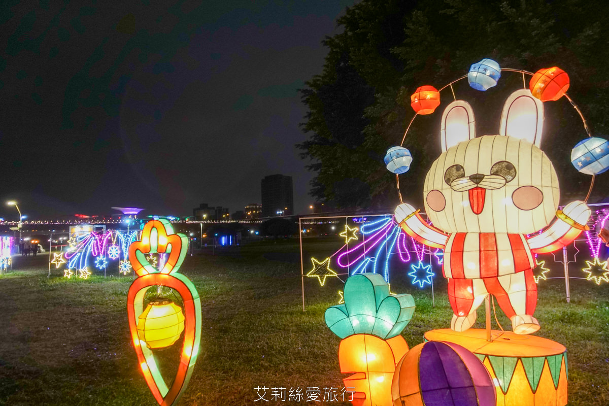 2023年新北燈會高8公尺可愛兔年主燈 資訊時間地點 元宵節燈會 新北大都會公園 逛夜市 玩熊猴森樂園共融式公園 - 第9張圖 2023年新北燈會高8公尺可愛兔年主燈 資訊時間地點 元宵節燈會 新北大都會公園 逛夜市 玩熊猴森樂園共融式公園