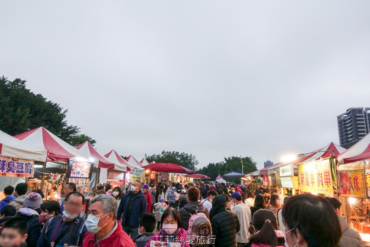 2023年新北燈會高8公尺可愛兔年主燈 資訊時間地點 元宵節燈會 新北大都會公園 逛夜市 玩熊猴森樂園共融式公園 - 第7張圖 2023年新北燈會高8公尺可愛兔年主燈 資訊時間地點 元宵節燈會 新北大都會公園 逛夜市 玩熊猴森樂園共融式公園