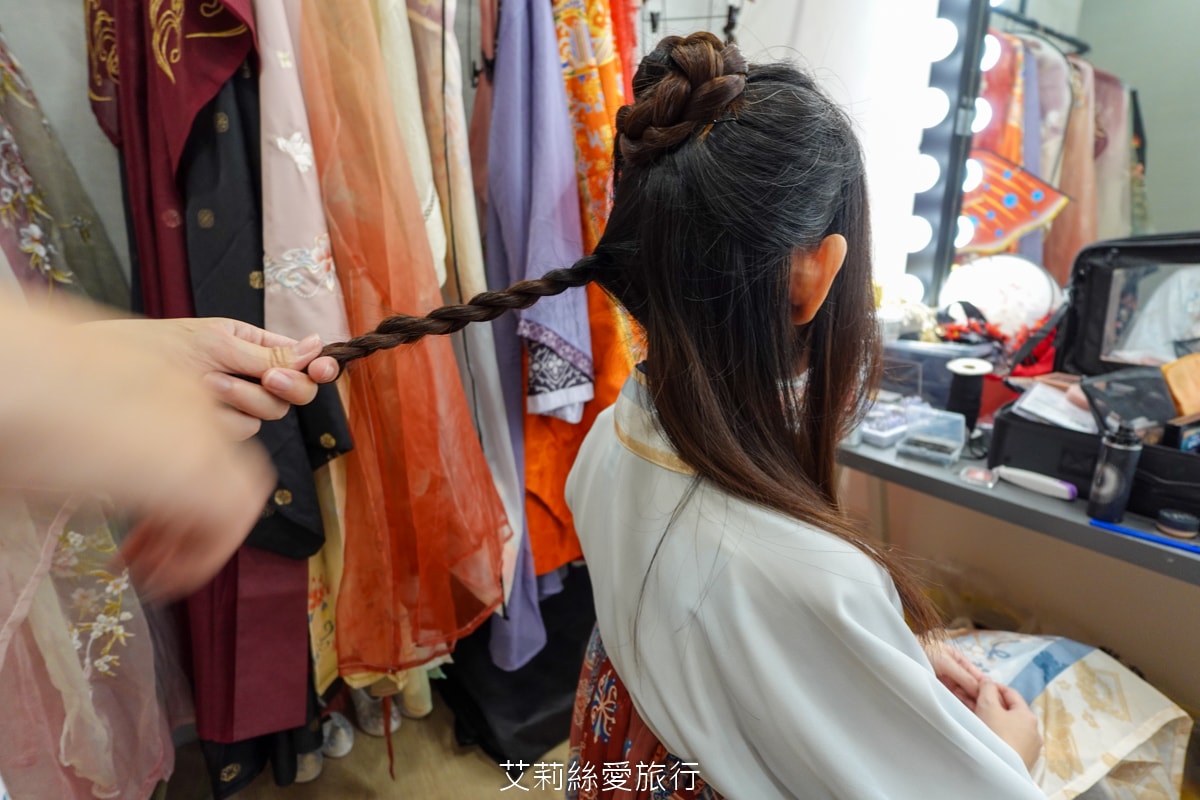 古風沉浸式漢服文化體驗 西江玥樓 小義子漢服 穿漢服 變妝髮 一秒穿越好好玩 新北板橋林家花園對面