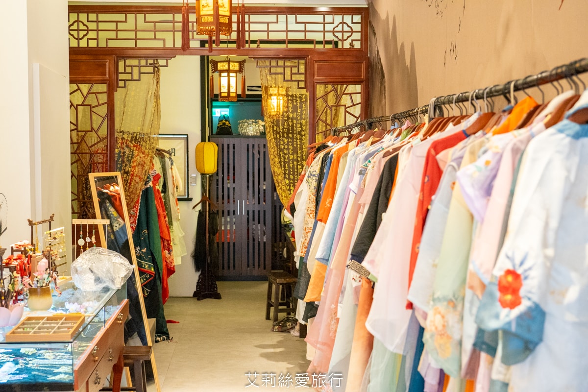 古風沉浸式漢服文化體驗 西江玥樓 小義子漢服 穿漢服 變妝髮 一秒穿越好好玩 新北板橋林家花園對面