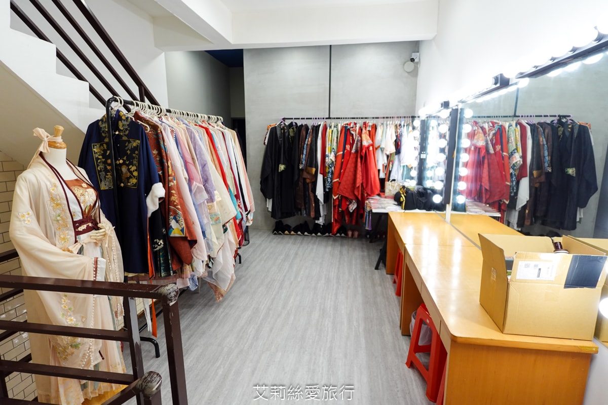 古風沉浸式漢服文化體驗 西江玥樓 小義子漢服 穿漢服 變妝髮 一秒穿越好好玩 新北板橋林家花園對面