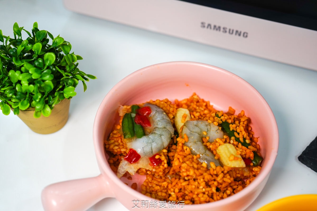 粉紅控必看！三星 BESPOKE 珊瑚粉美型微波爐 快速解凍 蒸氣料理功能 保留食材的營養 快速又方便！限時開團！