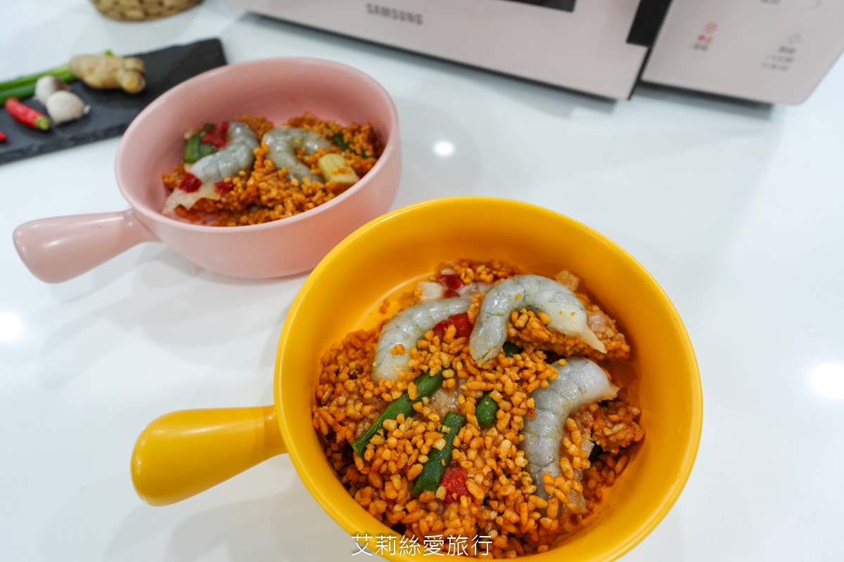 粉紅控必看！三星 BESPOKE 珊瑚粉美型微波爐 快速解凍 蒸氣料理功能 保留食材的營養 快速又方便！限時開團！