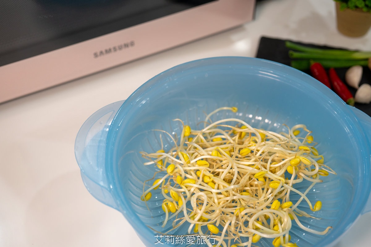 粉紅控必看！三星 BESPOKE 珊瑚粉美型微波爐 快速解凍 蒸氣料理功能 保留食材的營養 快速又方便！限時開團！