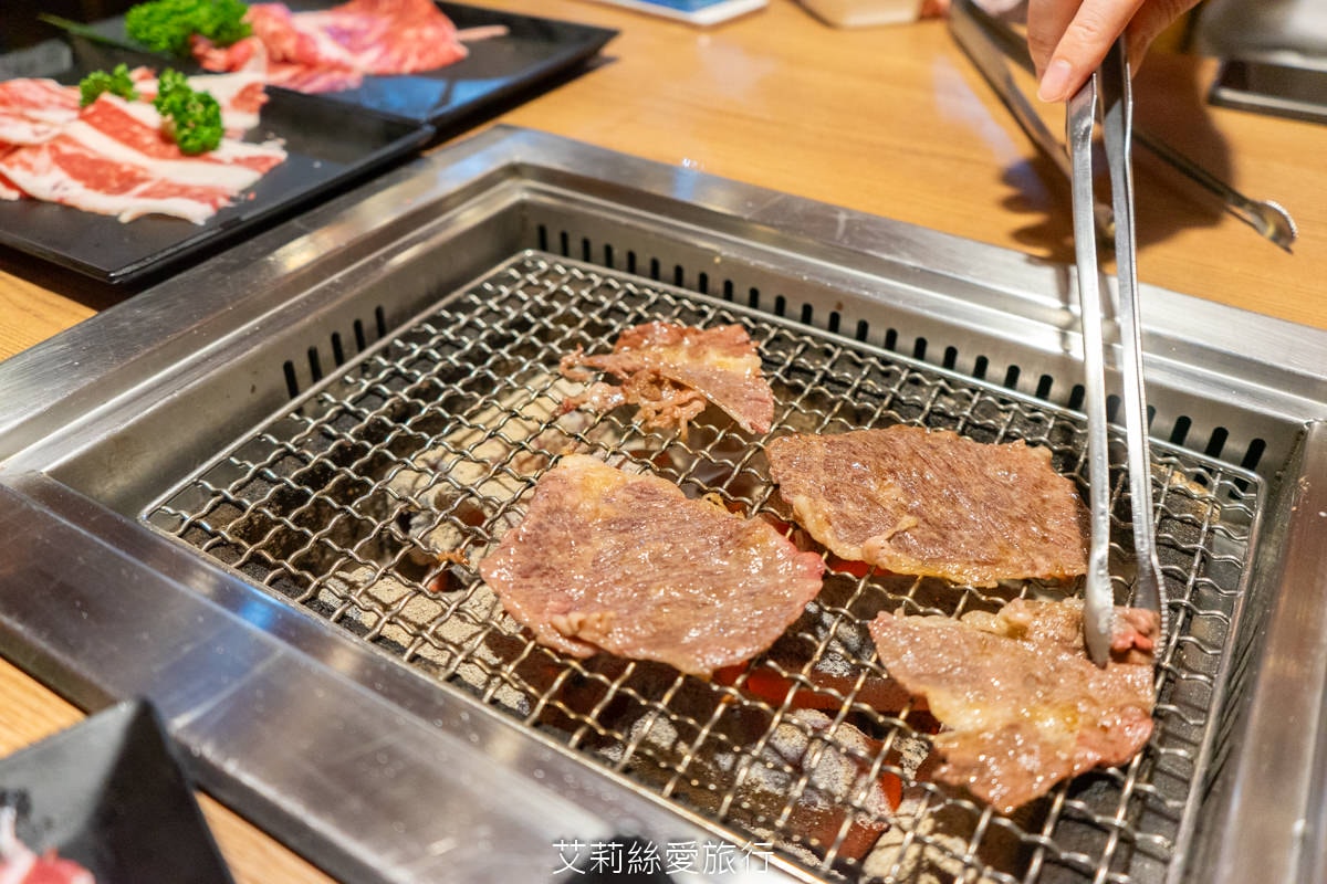 蘆洲和牛龍蝦吃到飽 昭和園蘆洲店火烤兩吃吃到飽 只要555元起 指定方案贈「鹿兒島和牛」！壽星方案 近蘆洲捷運站