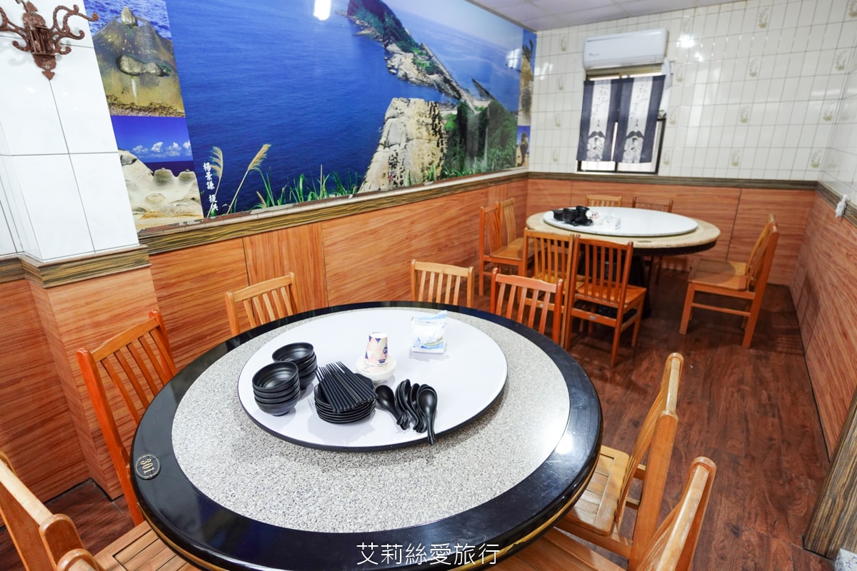 金山萬里野柳美食 鮮滿樓海鮮餐廳 吃萬里蟹 大龍蝦 自家漁船捕撈就是新鮮！價格透明公開 野柳地質公園 海洋公園旁餐廳！