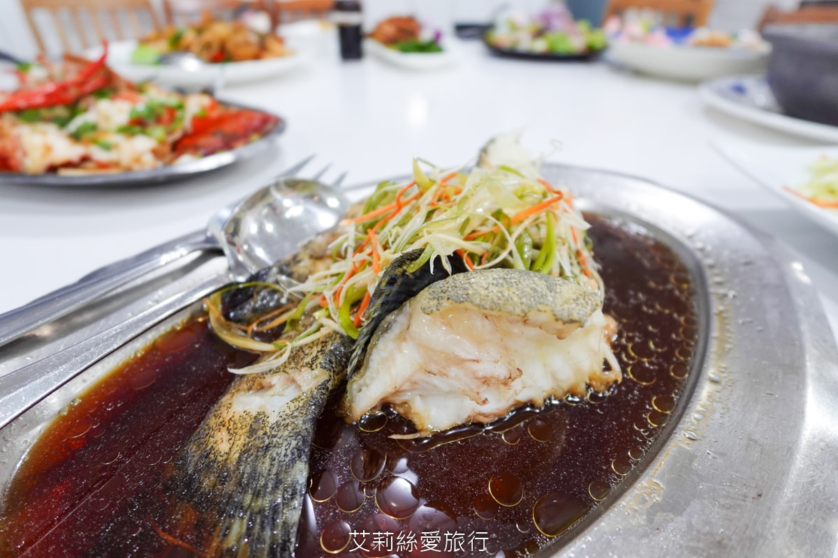 金山萬里野柳美食 鮮滿樓海鮮餐廳 吃萬里蟹 大龍蝦 自家漁船捕撈就是新鮮！價格透明公開 野柳地質公園 海洋公園旁餐廳！