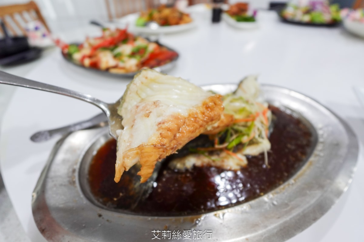 金山萬里野柳美食 鮮滿樓海鮮餐廳 吃萬里蟹 大龍蝦 自家漁船捕撈就是新鮮！價格透明公開 野柳地質公園 海洋公園旁餐廳！