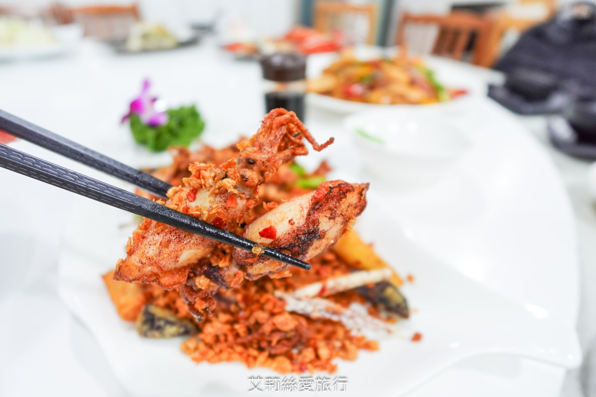 金山萬里野柳美食 鮮滿樓海鮮餐廳 吃萬里蟹 大龍蝦 自家漁船捕撈就是新鮮！價格透明公開 野柳地質公園 海洋公園旁餐廳！