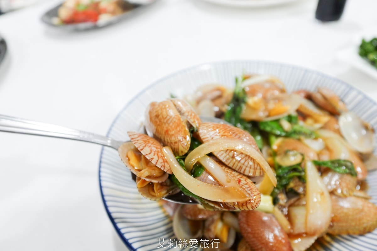 金山萬里野柳美食 鮮滿樓海鮮餐廳 吃萬里蟹 大龍蝦 自家漁船捕撈就是新鮮！價格透明公開 野柳地質公園 海洋公園旁餐廳！
