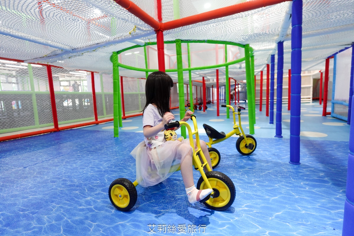 淡水住宿 台灣最美飯店!淡水福容大飯店 漁人碼頭 藍白地中海風格 最新露營主題房型 300坪遊戲區 絕美泳池和露台 玩到不想回家 - 第67張圖 淡水住宿 台灣最美飯店!淡水福容大飯店 漁人碼頭 藍白地中海風格 最新露營主題房型 300坪遊戲區 絕美泳池和露台 玩到不想回家