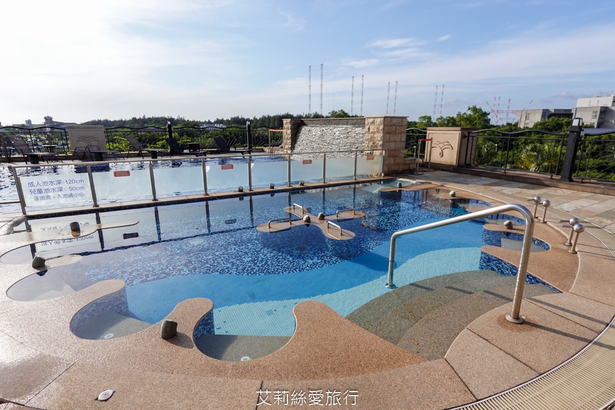 淡水住宿 台灣最美飯店!淡水福容大飯店 漁人碼頭 藍白地中海風格 最新露營主題房型 300坪遊戲區 絕美泳池和露台 玩到不想回家 - 第84張圖 淡水住宿 台灣最美飯店!淡水福容大飯店 漁人碼頭 藍白地中海風格 最新露營主題房型 300坪遊戲區 絕美泳池和露台 玩到不想回家