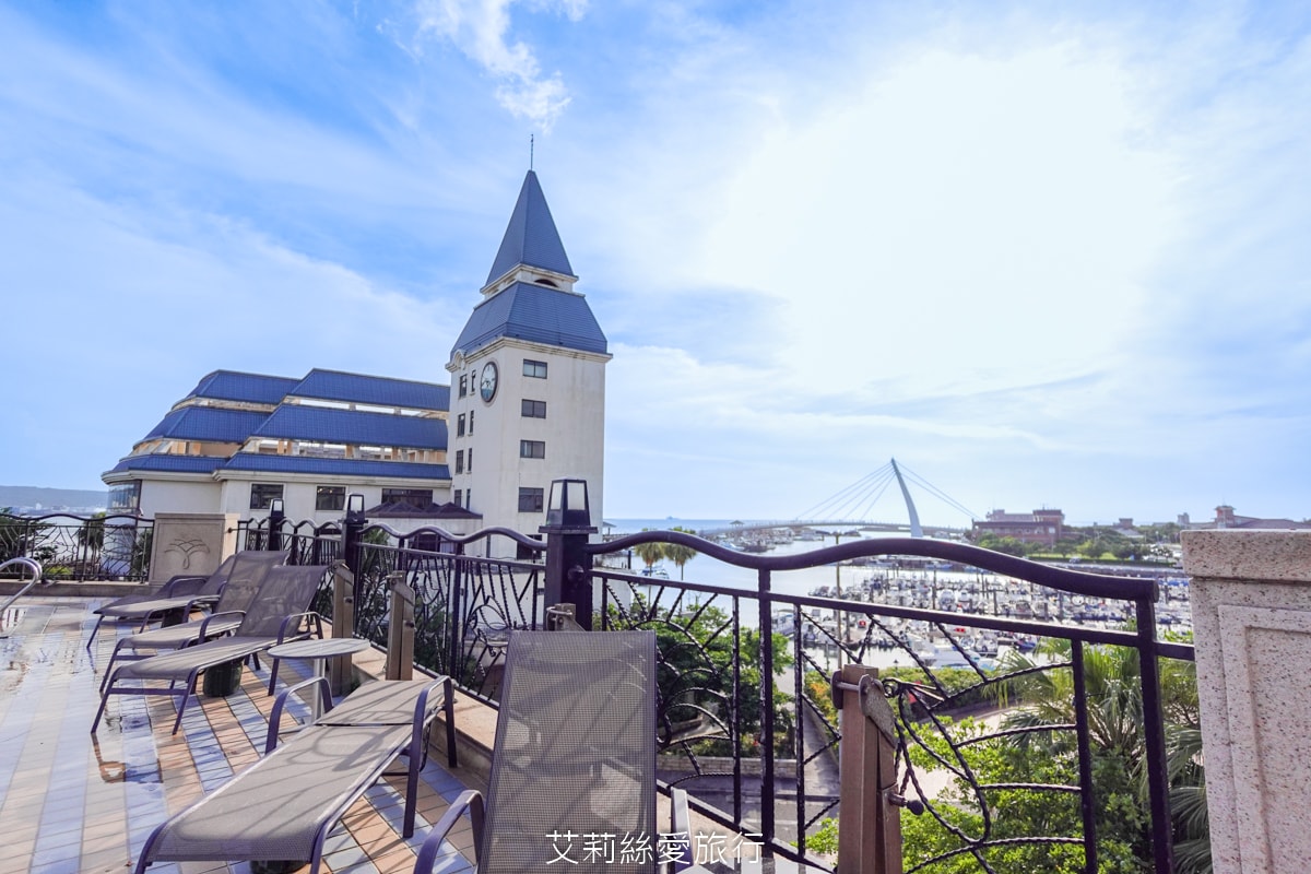 淡水住宿 台灣最美飯店!淡水福容大飯店 漁人碼頭 藍白地中海風格 最新露營主題房型 300坪遊戲區 絕美泳池和露台 玩到不想回家 - 第4張圖 淡水住宿 台灣最美飯店!淡水福容大飯店 漁人碼頭 藍白地中海風格 最新露營主題房型 300坪遊戲區 絕美泳池和露台 玩到不想回家