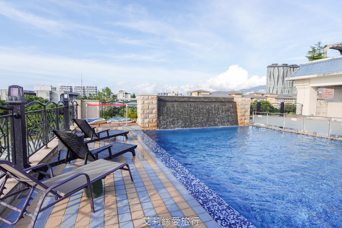 淡水住宿 台灣最美飯店!淡水福容大飯店 漁人碼頭 藍白地中海風格 最新露營主題房型 300坪遊戲區 絕美泳池和露台 玩到不想回家 - 第86張圖 淡水住宿 台灣最美飯店!淡水福容大飯店 漁人碼頭 藍白地中海風格 最新露營主題房型 300坪遊戲區 絕美泳池和露台 玩到不想回家