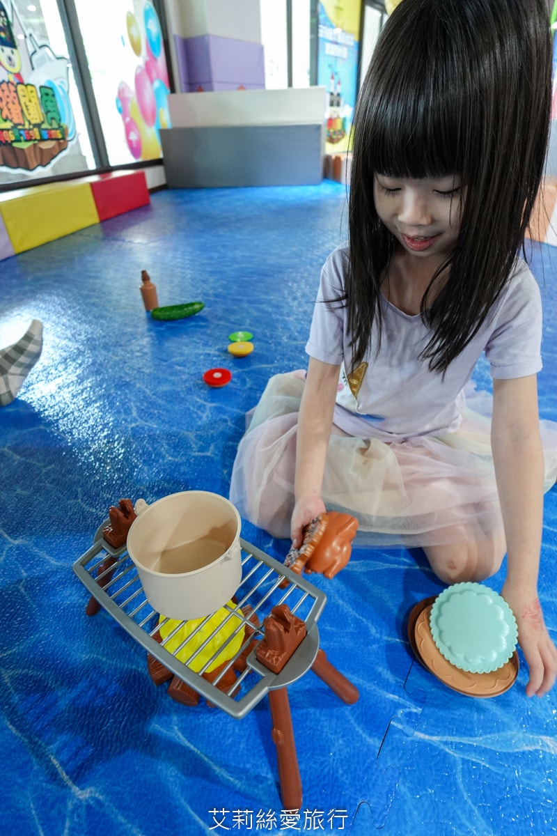 淡水住宿 台灣最美飯店!淡水福容大飯店 漁人碼頭 藍白地中海風格 最新露營主題房型 300坪遊戲區 絕美泳池和露台 玩到不想回家 - 第71張圖 淡水住宿 台灣最美飯店!淡水福容大飯店 漁人碼頭 藍白地中海風格 最新露營主題房型 300坪遊戲區 絕美泳池和露台 玩到不想回家