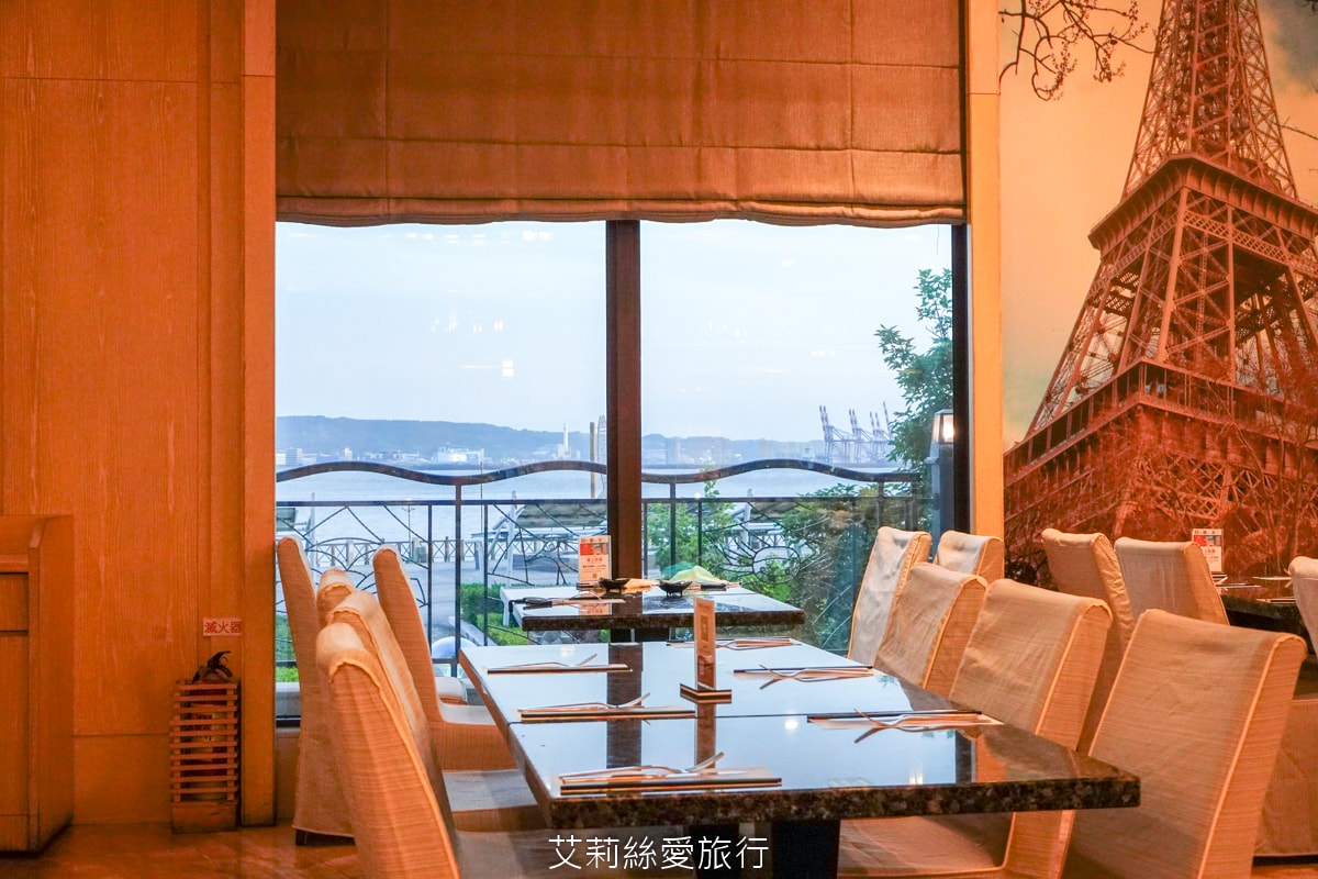 淡水住宿 台灣最美飯店!淡水福容大飯店 漁人碼頭 藍白地中海風格 最新露營主題房型 300坪遊戲區 絕美泳池和露台 玩到不想回家 - 第131張圖 淡水住宿 台灣最美飯店!淡水福容大飯店 漁人碼頭 藍白地中海風格 最新露營主題房型 300坪遊戲區 絕美泳池和露台 玩到不想回家