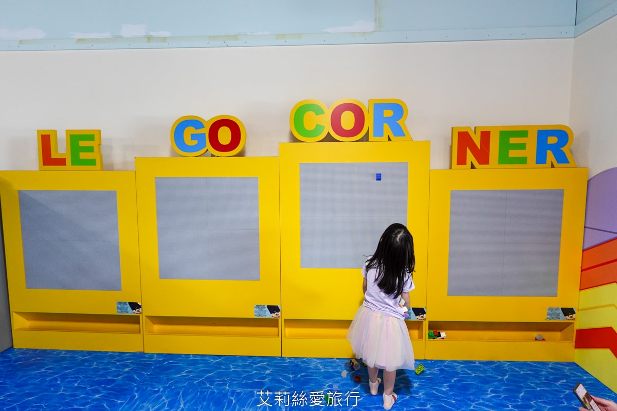 淡水住宿 台灣最美飯店!淡水福容大飯店 漁人碼頭 藍白地中海風格 最新露營主題房型 300坪遊戲區 絕美泳池和露台 玩到不想回家 - 第73張圖 淡水住宿 台灣最美飯店!淡水福容大飯店 漁人碼頭 藍白地中海風格 最新露營主題房型 300坪遊戲區 絕美泳池和露台 玩到不想回家