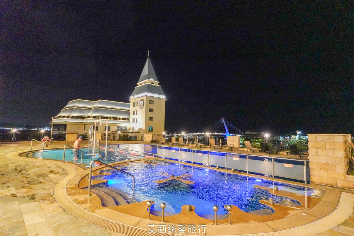 淡水住宿 台灣最美飯店!淡水福容大飯店 漁人碼頭 藍白地中海風格 最新露營主題房型 300坪遊戲區 絕美泳池和露台 玩到不想回家 - 第88張圖 淡水住宿 台灣最美飯店!淡水福容大飯店 漁人碼頭 藍白地中海風格 最新露營主題房型 300坪遊戲區 絕美泳池和露台 玩到不想回家