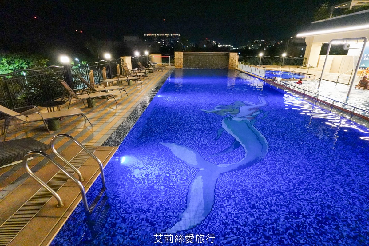 淡水住宿 台灣最美飯店!淡水福容大飯店 漁人碼頭 藍白地中海風格 最新露營主題房型 300坪遊戲區 絕美泳池和露台 玩到不想回家 - 第90張圖 淡水住宿 台灣最美飯店!淡水福容大飯店 漁人碼頭 藍白地中海風格 最新露營主題房型 300坪遊戲區 絕美泳池和露台 玩到不想回家