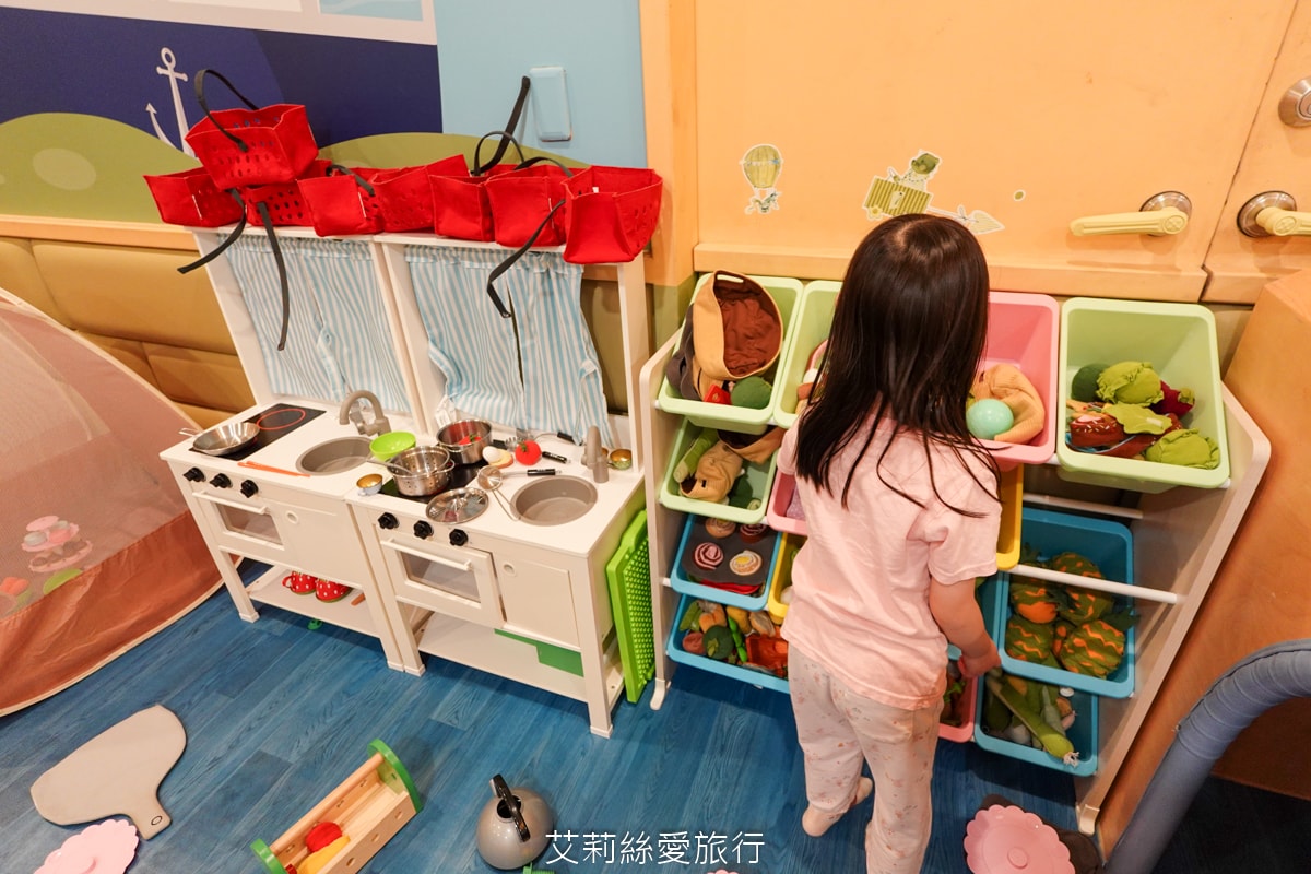 淡水住宿 台灣最美飯店!淡水福容大飯店 漁人碼頭 藍白地中海風格 最新露營主題房型 300坪遊戲區 絕美泳池和露台 玩到不想回家 - 第78張圖 淡水住宿 台灣最美飯店!淡水福容大飯店 漁人碼頭 藍白地中海風格 最新露營主題房型 300坪遊戲區 絕美泳池和露台 玩到不想回家