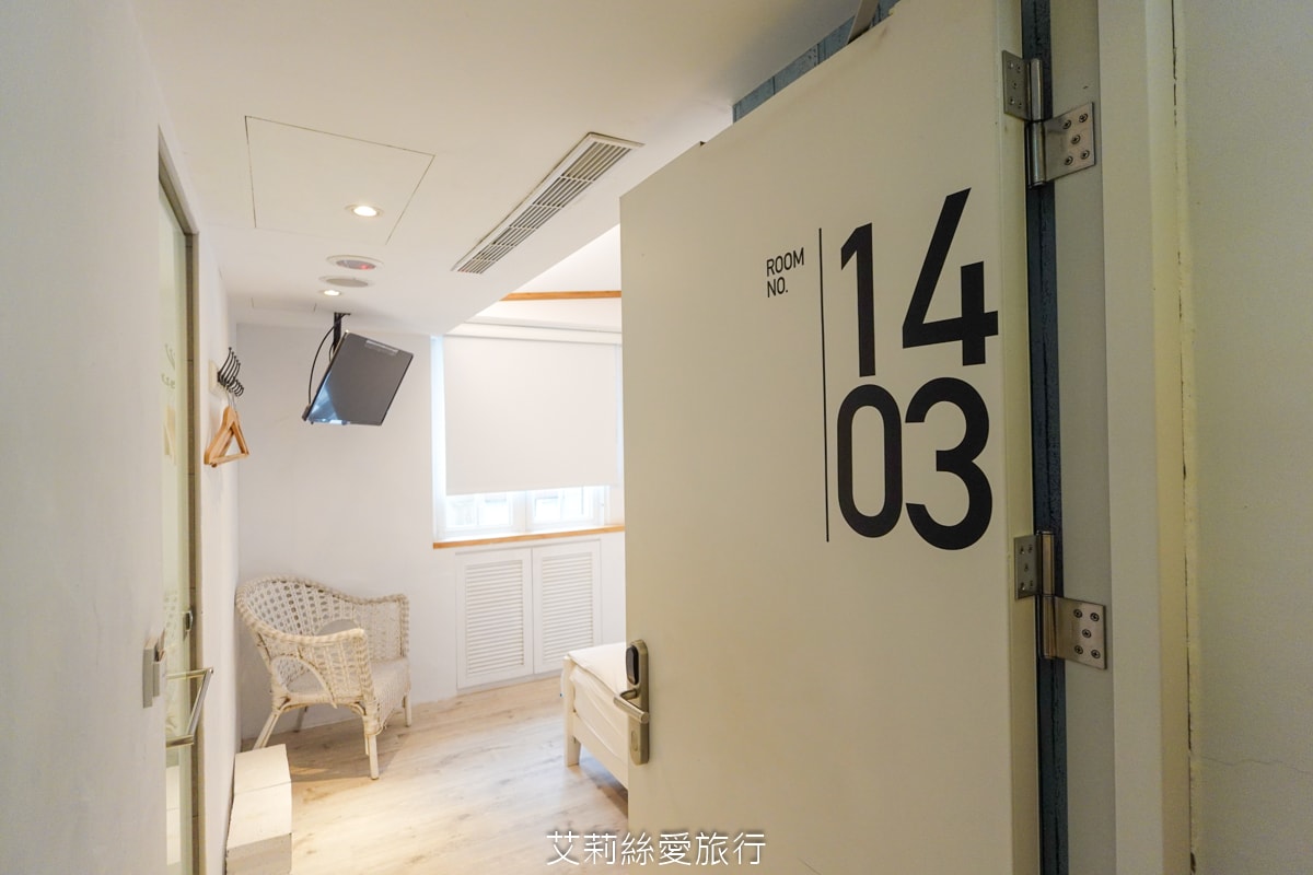 台北車站住宿推薦 約克設計旅店 台北市中心地中海景觀住宿 絕佳地點五鐵共構 距離車站只要5分鐘