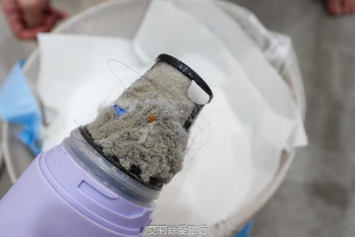 打掃好物推薦 SANSUI山水輕淨吸迷你無線吸塵器 無線手持舉高不費力 一機多用也是塵螨機、車上吸塵器 居家車用清潔都ok！