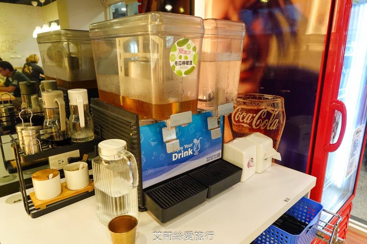 真的太佛心 內用紅茶免費喝到飽 一面之緣-襄楚麵食館 道地酸辣粉 牛肉麵 武漢熱乾麵 口水雞