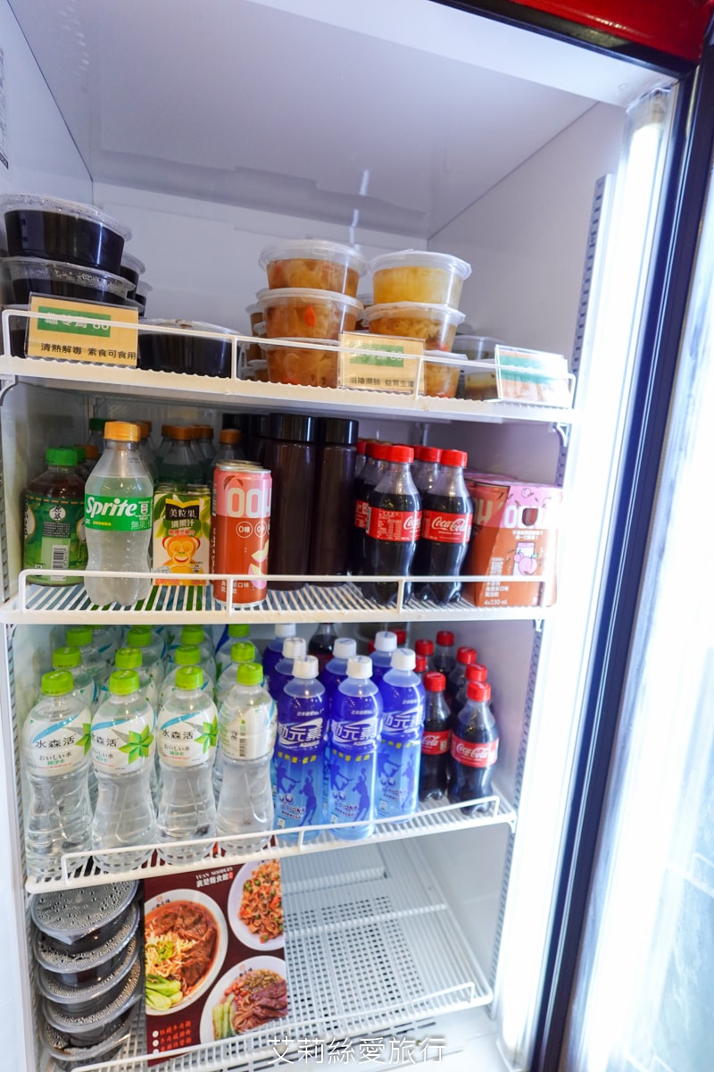 真的太佛心 內用紅茶免費喝到飽 一面之緣-襄楚麵食館 道地酸辣粉 牛肉麵 武漢熱乾麵 口水雞