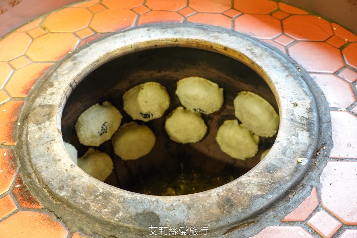 永和美食 銅板下午茶點心 丞祖胡椒餅 傳承80年的古早味小吃 外皮酥脆 內餡多汁 多種口味都超好吃!頂溪捷運站 近樂華夜市 - 第19張圖 永和美食 銅板下午茶點心 丞祖胡椒餅 傳承80年的古早味小吃 外皮酥脆 內餡多汁 多種口味都超好吃!頂溪捷運站 近樂華夜市