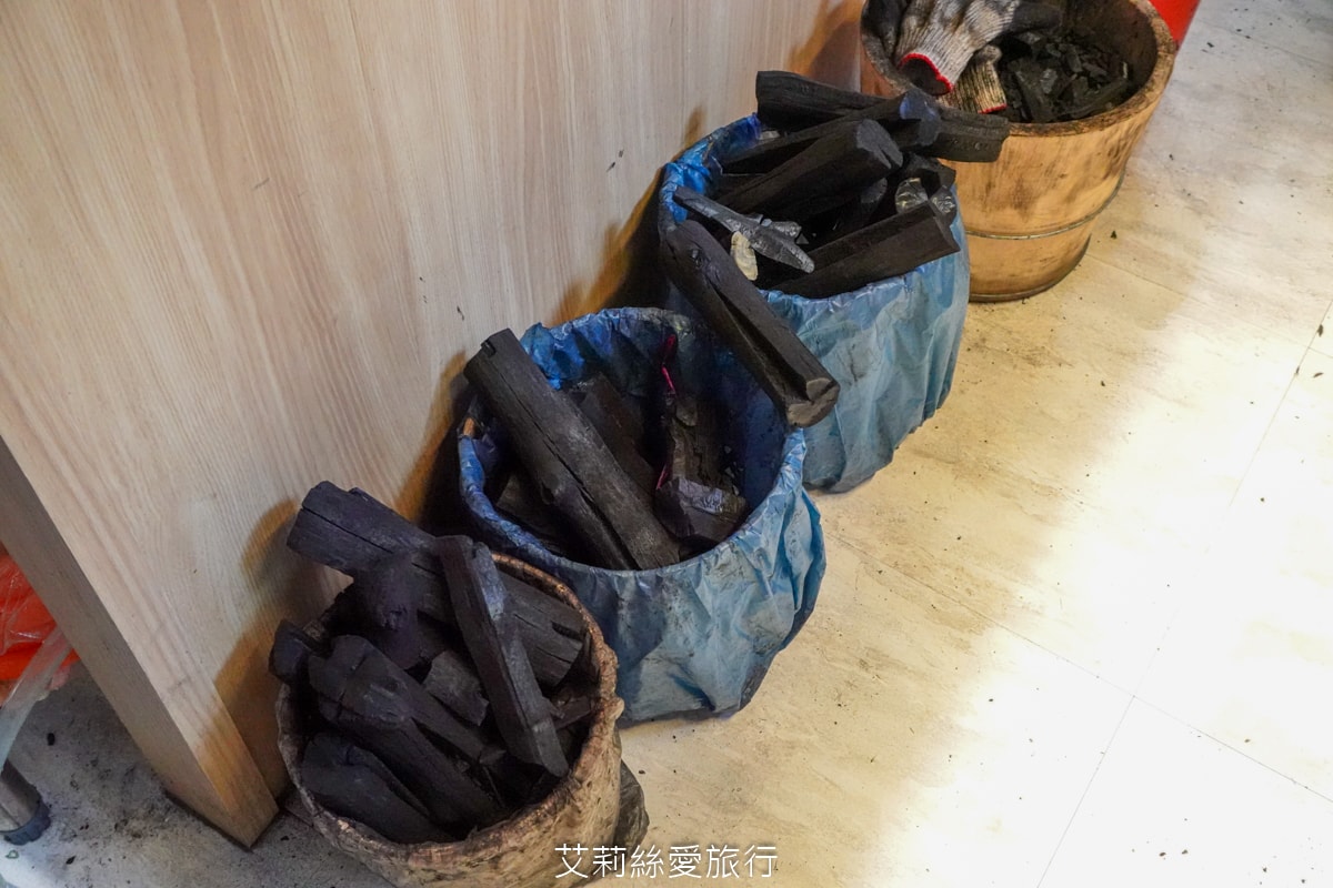 永和美食 銅板下午茶點心 丞祖胡椒餅 傳承80年的古早味小吃 外皮酥脆 內餡多汁 多種口味都超好吃!頂溪捷運站 近樂華夜市 - 第17張圖 永和美食 銅板下午茶點心 丞祖胡椒餅 傳承80年的古早味小吃 外皮酥脆 內餡多汁 多種口味都超好吃!頂溪捷運站 近樂華夜市