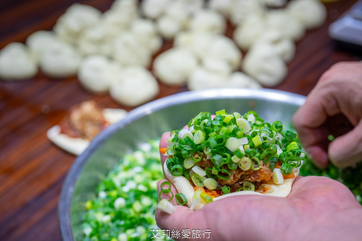 永和美食 銅板下午茶點心 丞祖胡椒餅 傳承80年的古早味小吃 外皮酥脆 內餡多汁 多種口味都超好吃!頂溪捷運站 近樂華夜市 - 第26張圖 永和美食 銅板下午茶點心 丞祖胡椒餅 傳承80年的古早味小吃 外皮酥脆 內餡多汁 多種口味都超好吃!頂溪捷運站 近樂華夜市