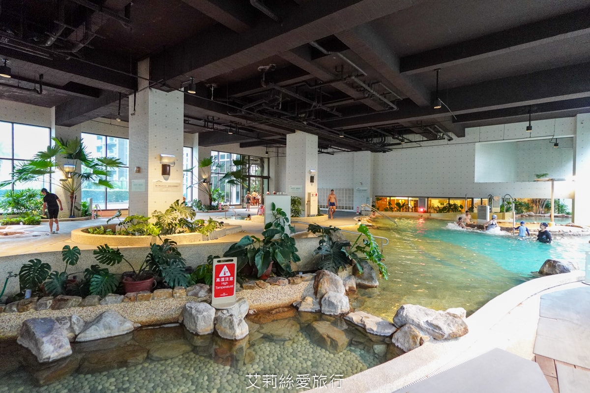 礁溪住宿 溫泉飯店 長榮鳳凰酒店 期間限定日本季buffet烤鴨美食吃到飽 親子同遊千坪 spa溫泉池 房內就可泡湯！