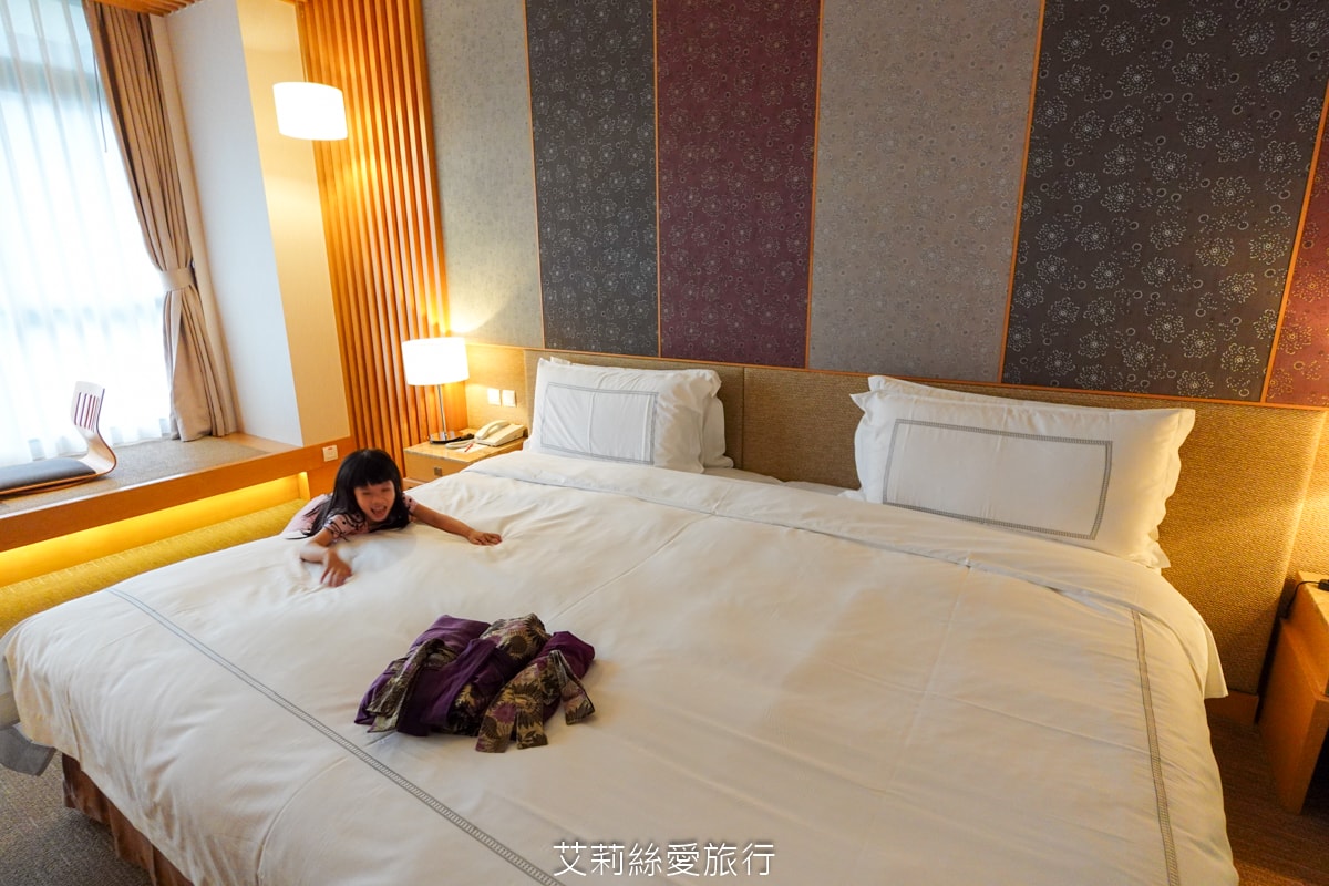 礁溪住宿 溫泉飯店 長榮鳳凰酒店 期間限定日本季buffet烤鴨美食吃到飽 親子同遊千坪 spa溫泉池 房內就可泡湯！
