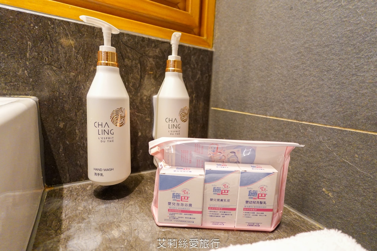 礁溪住宿 溫泉飯店 長榮鳳凰酒店 期間限定日本季buffet烤鴨美食吃到飽 親子同遊千坪 spa溫泉池 房內就可泡湯！