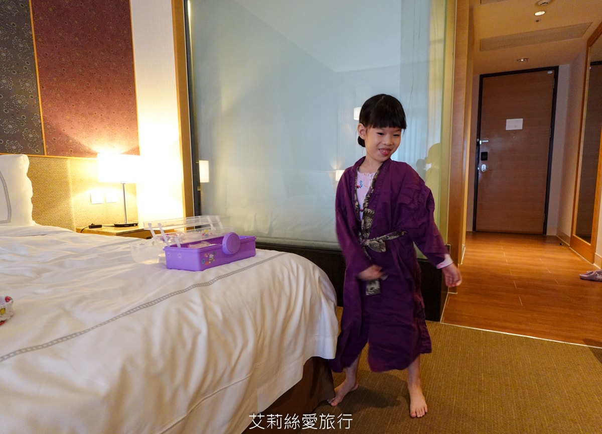 礁溪住宿 溫泉飯店 長榮鳳凰酒店 期間限定日本季buffet烤鴨美食吃到飽 親子同遊千坪 spa溫泉池 房內就可泡湯！