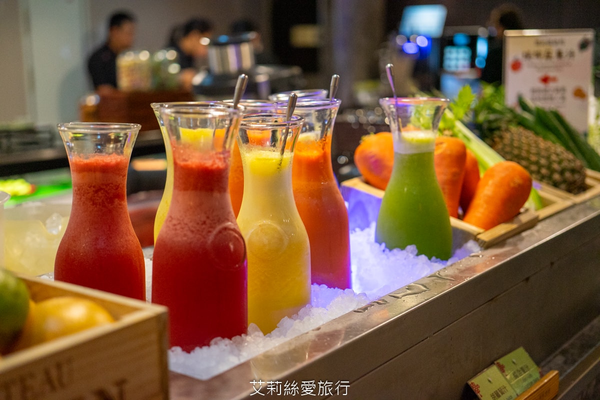 礁溪住宿 溫泉飯店 長榮鳳凰酒店 期間限定日本季buffet烤鴨美食吃到飽 親子同遊千坪 spa溫泉池 房內就可泡湯！