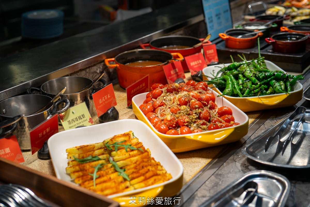 礁溪住宿 溫泉飯店 長榮鳳凰酒店 期間限定日本季buffet烤鴨美食吃到飽 親子同遊千坪 spa溫泉池 房內就可泡湯！