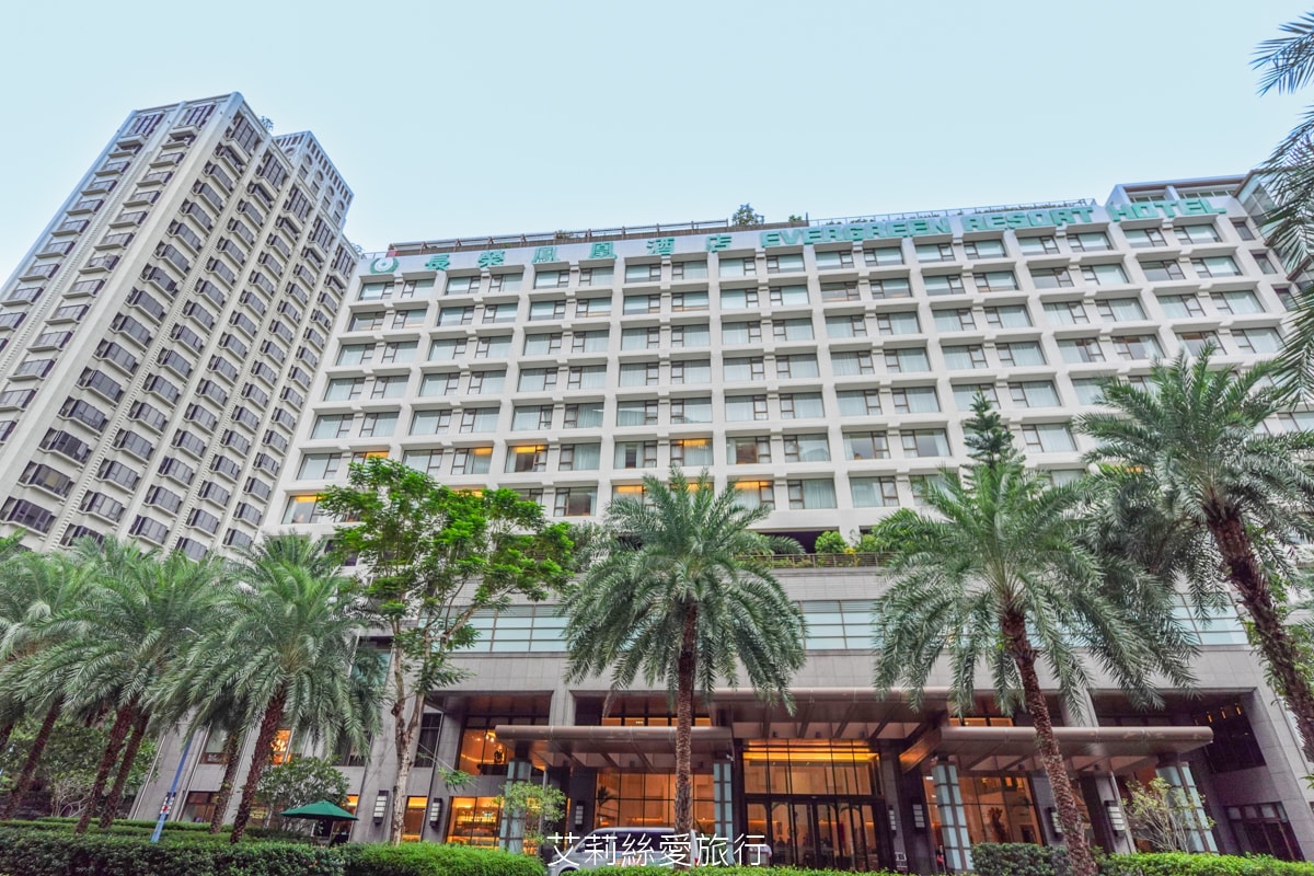 礁溪住宿 溫泉飯店 長榮鳳凰酒店 期間限定日本季buffet烤鴨美食吃到飽 親子同遊千坪 spa溫泉池 房內就可泡湯！