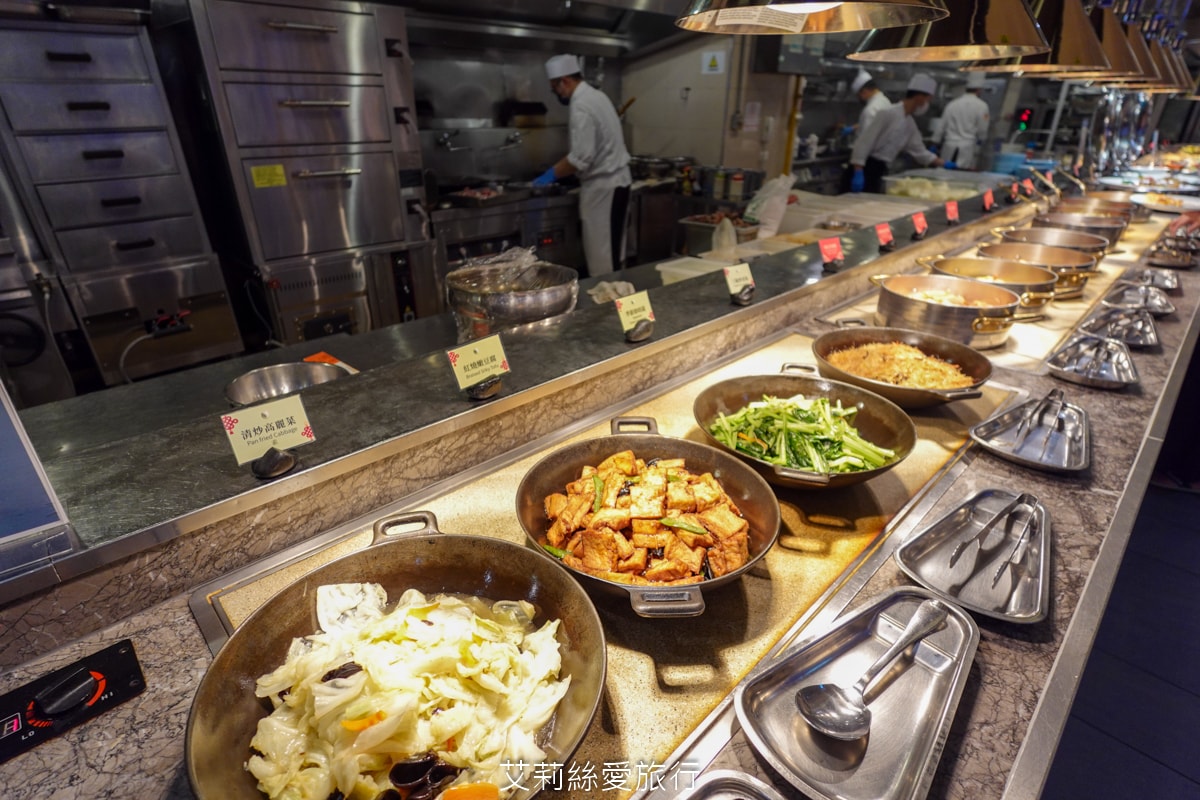 礁溪住宿 溫泉飯店 長榮鳳凰酒店 期間限定日本季buffet烤鴨美食吃到飽 親子同遊千坪 spa溫泉池 房內就可泡湯！