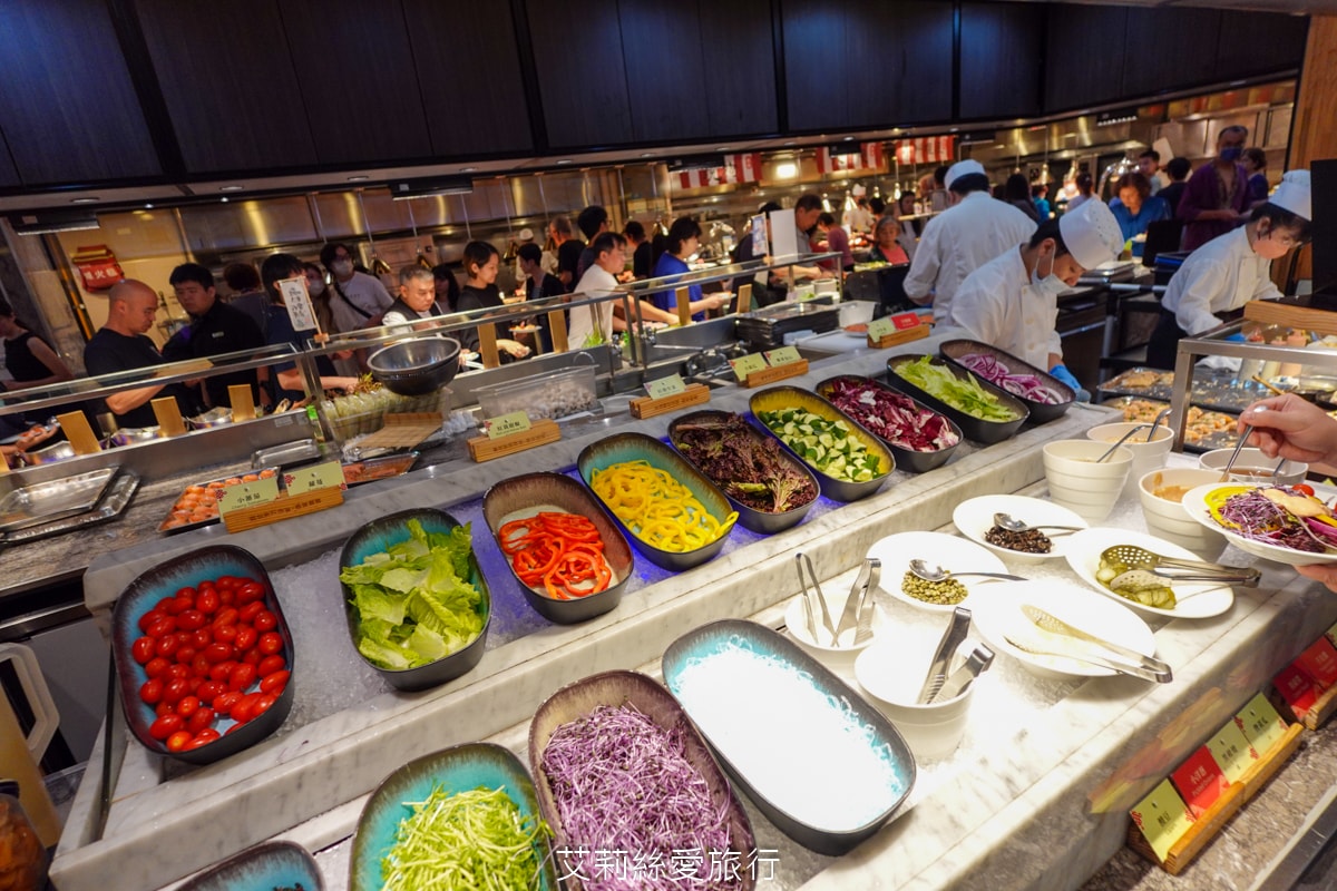 礁溪住宿 溫泉飯店 長榮鳳凰酒店 期間限定日本季buffet烤鴨美食吃到飽 親子同遊千坪 spa溫泉池 房內就可泡湯！