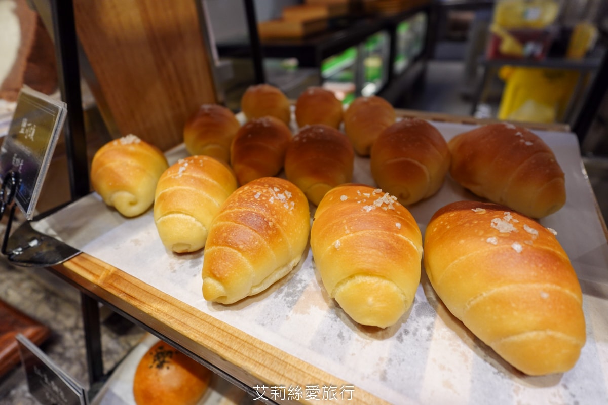 礁溪住宿 溫泉飯店 長榮鳳凰酒店 期間限定日本季buffet烤鴨美食吃到飽 親子同遊千坪 spa溫泉池 房內就可泡湯！