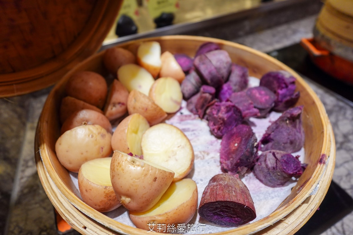 礁溪住宿 溫泉飯店 長榮鳳凰酒店 期間限定日本季buffet烤鴨美食吃到飽 親子同遊千坪 spa溫泉池 房內就可泡湯！