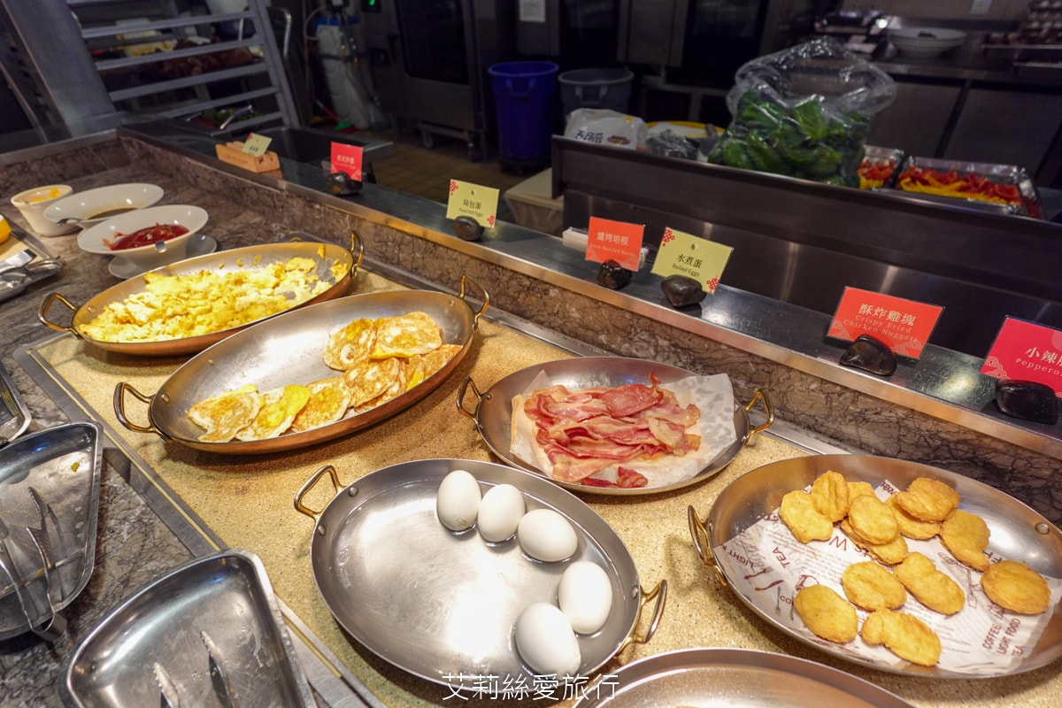 礁溪住宿 溫泉飯店 長榮鳳凰酒店 期間限定日本季buffet烤鴨美食吃到飽 親子同遊千坪 spa溫泉池 房內就可泡湯！