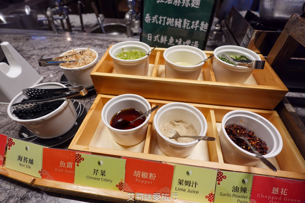 礁溪住宿 溫泉飯店 長榮鳳凰酒店 期間限定日本季buffet烤鴨美食吃到飽 親子同遊千坪 spa溫泉池 房內就可泡湯！