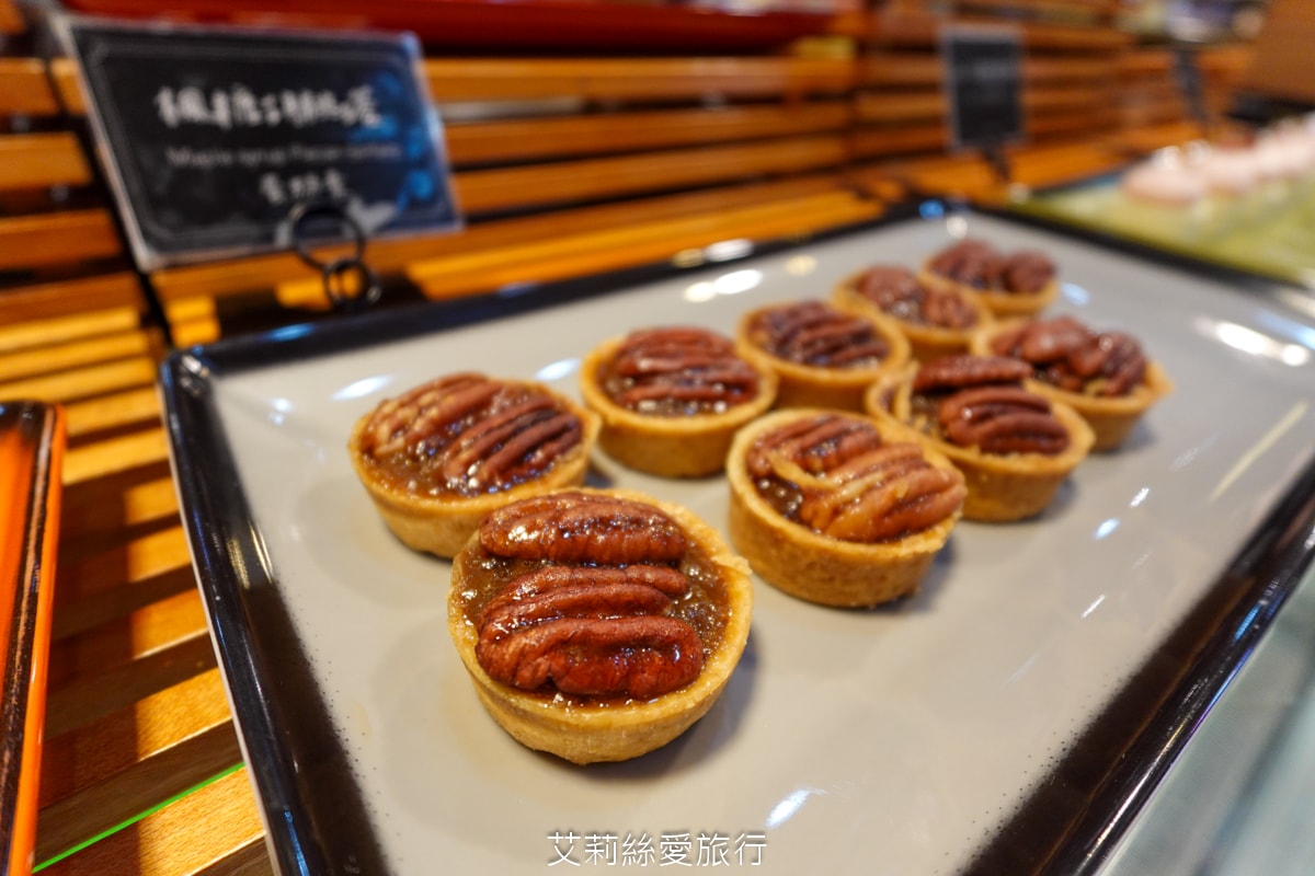 礁溪住宿 溫泉飯店 長榮鳳凰酒店 期間限定日本季buffet烤鴨美食吃到飽 親子同遊千坪 spa溫泉池 房內就可泡湯！