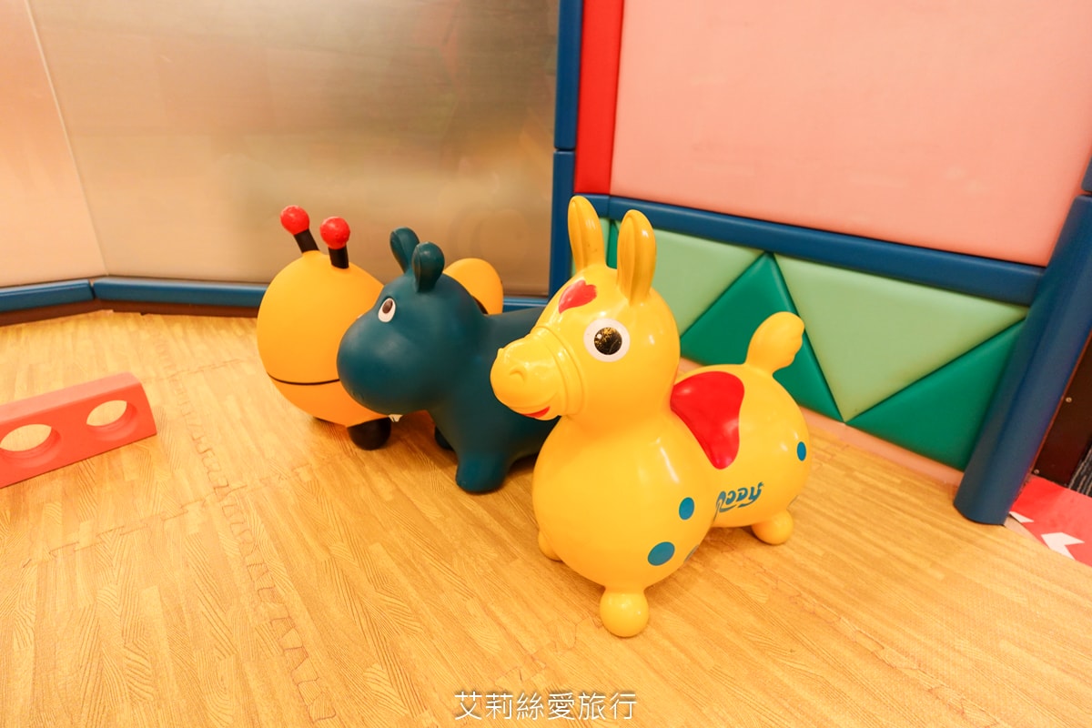 礁溪住宿 溫泉飯店 長榮鳳凰酒店 期間限定日本季buffet烤鴨美食吃到飽 親子同遊千坪 spa溫泉池 房內就可泡湯！